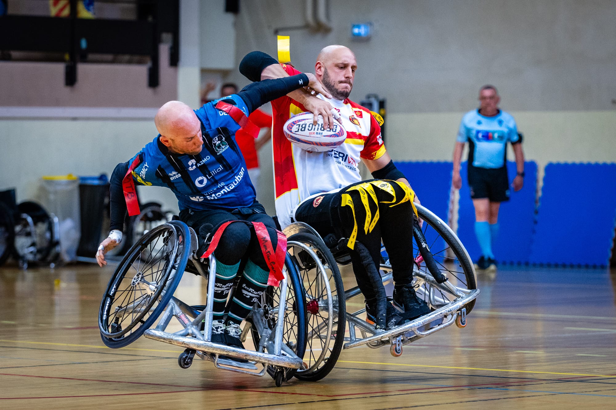Duel en fauteuil lors de la finale du championnat de France de para rugby à Cahors