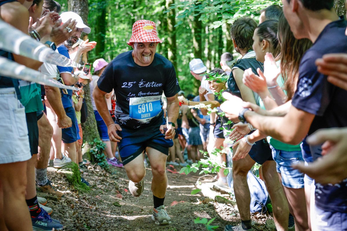 Arrivée des participants aux Gendarmes et les Voleurs de Temps